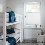 Strandlaeufer Apartman *